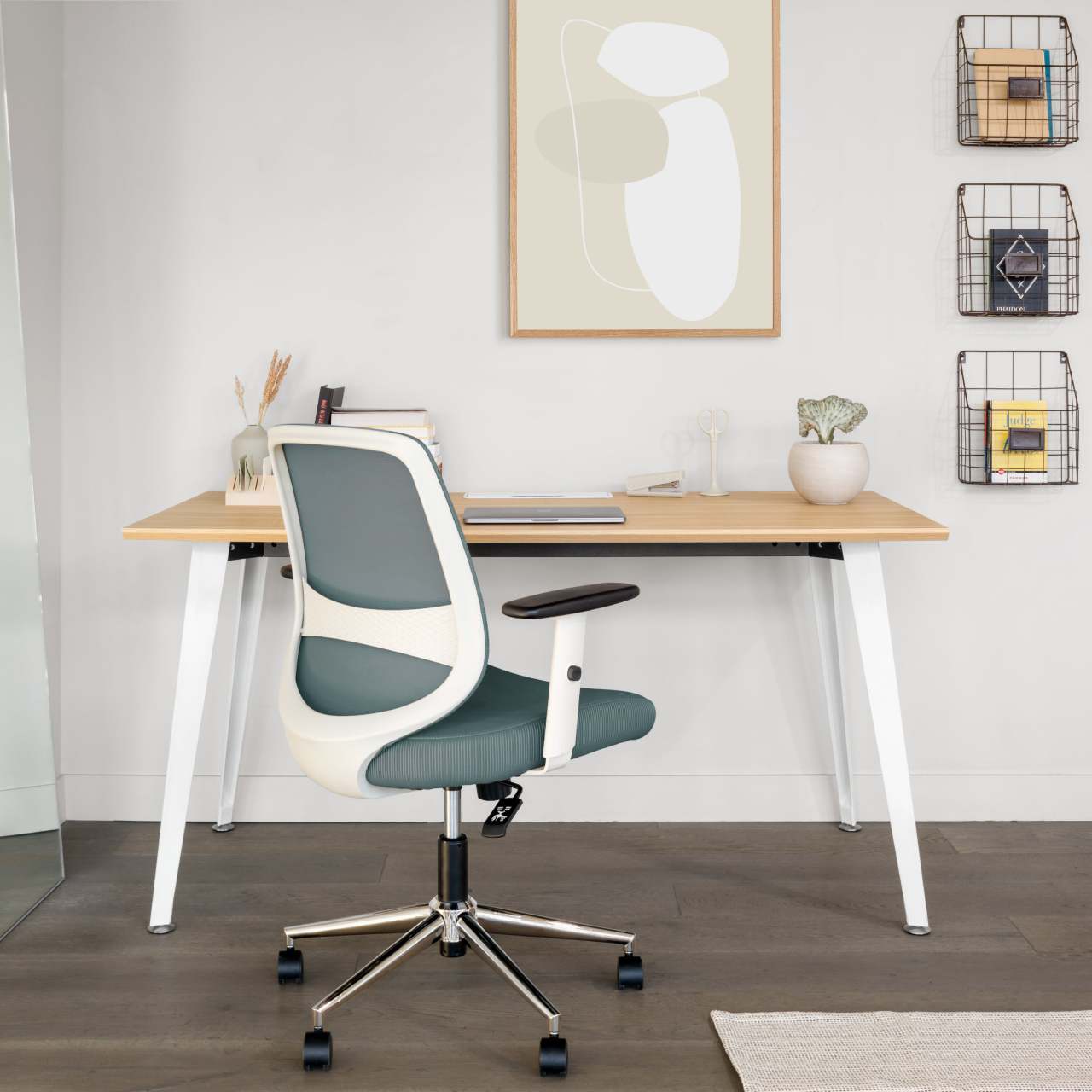 Daily Chair